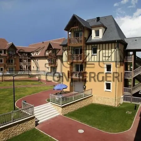 B08 1er Etage La Ferme De Deauville 1 Ch Sozen C